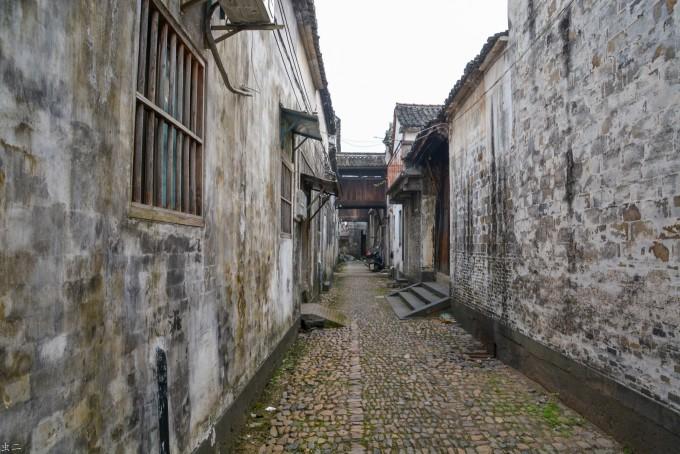国家金融局深圳局:全方位加强“一老一小”教育管理监督